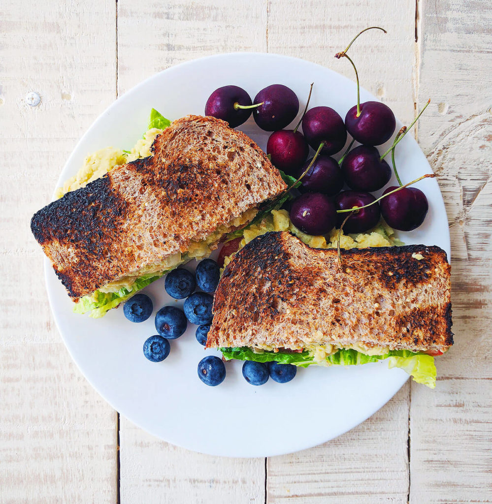 low fat chickpea salad sandwich healthy