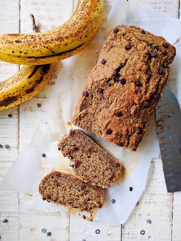 Sugar Free Oil Free Chocolate Chip Banana Bread whole foods plant based | spartanlifeblog.com